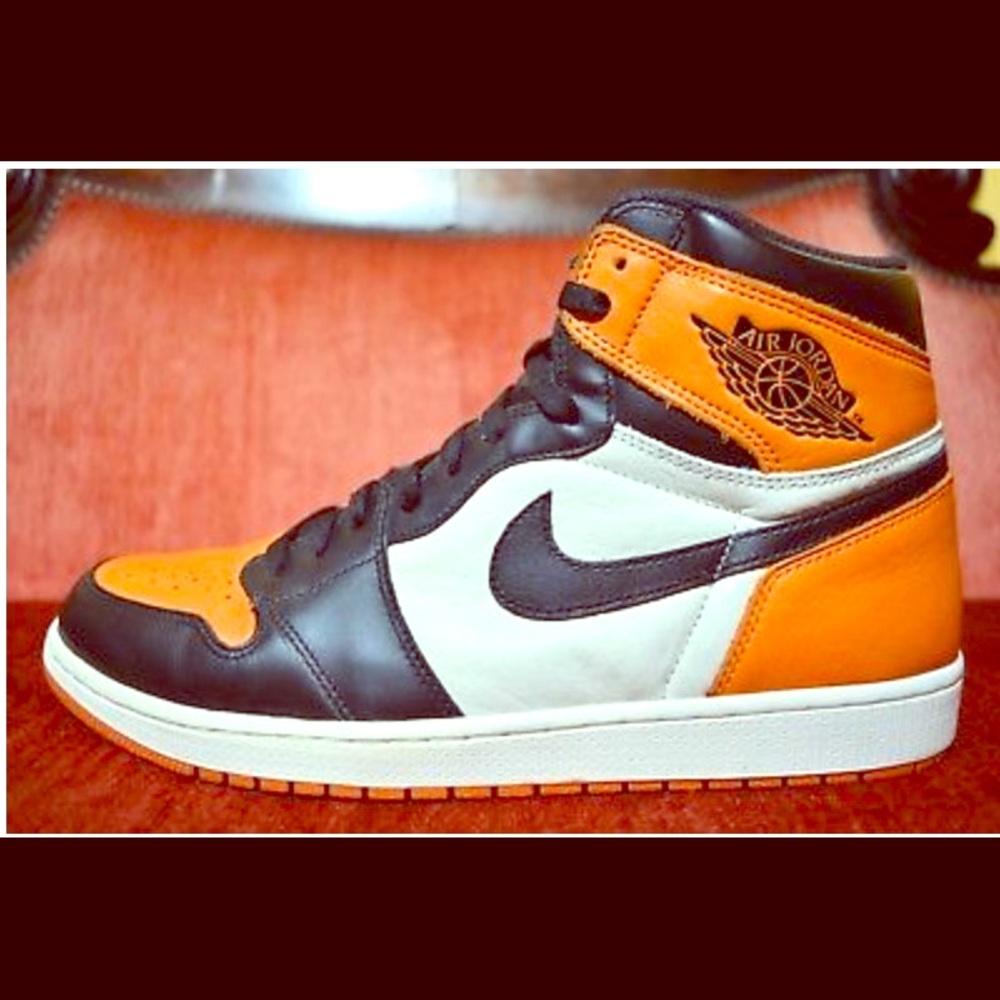 Jordan /Nike Shattered backboard 1 size 13..